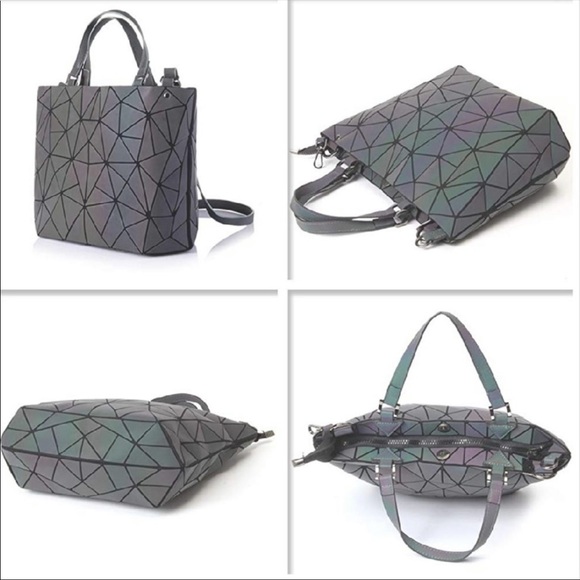 Reflective bag - Picture 3 of 3